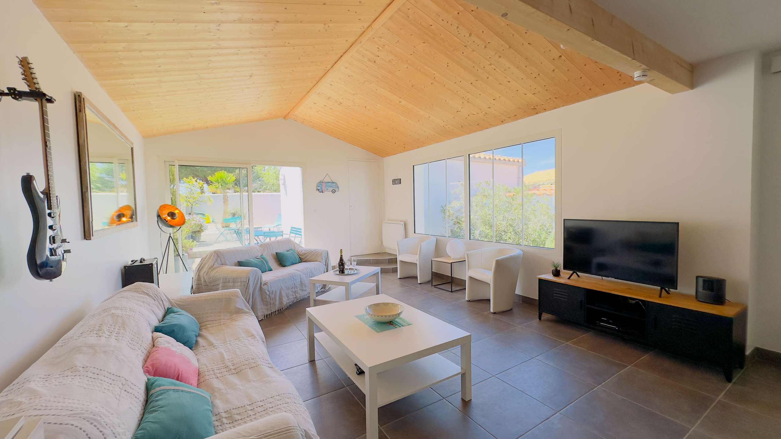 Photo 5 :  d'une maison située à Le Bois-Plage-en-Ré, île de Ré.