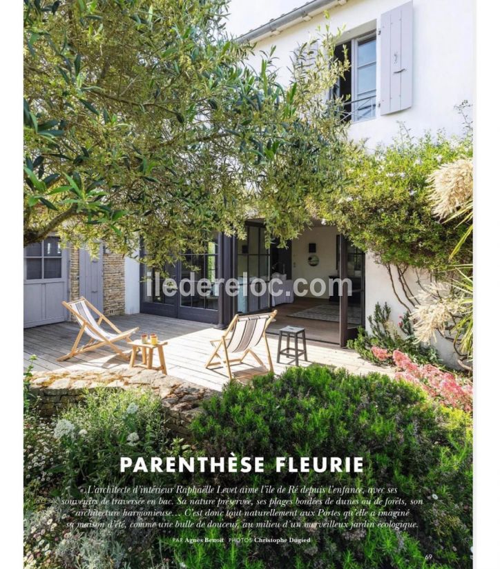 Photo 1 : TERRASSE d'une maison située à Les Portes-en-Ré, île de Ré.