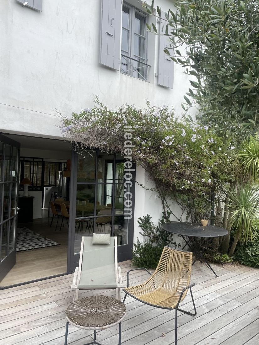 Photo 5 : EXTERIEUR d'une maison située à Les Portes-en-Ré, île de Ré.