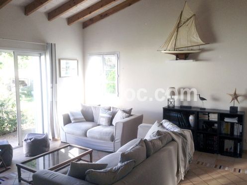 Photo 6 : NC d'une maison situ&eacute;e &agrave; Saint-Cl&eacute;ment-des-Baleines, &icirc;le de R&eacute;.