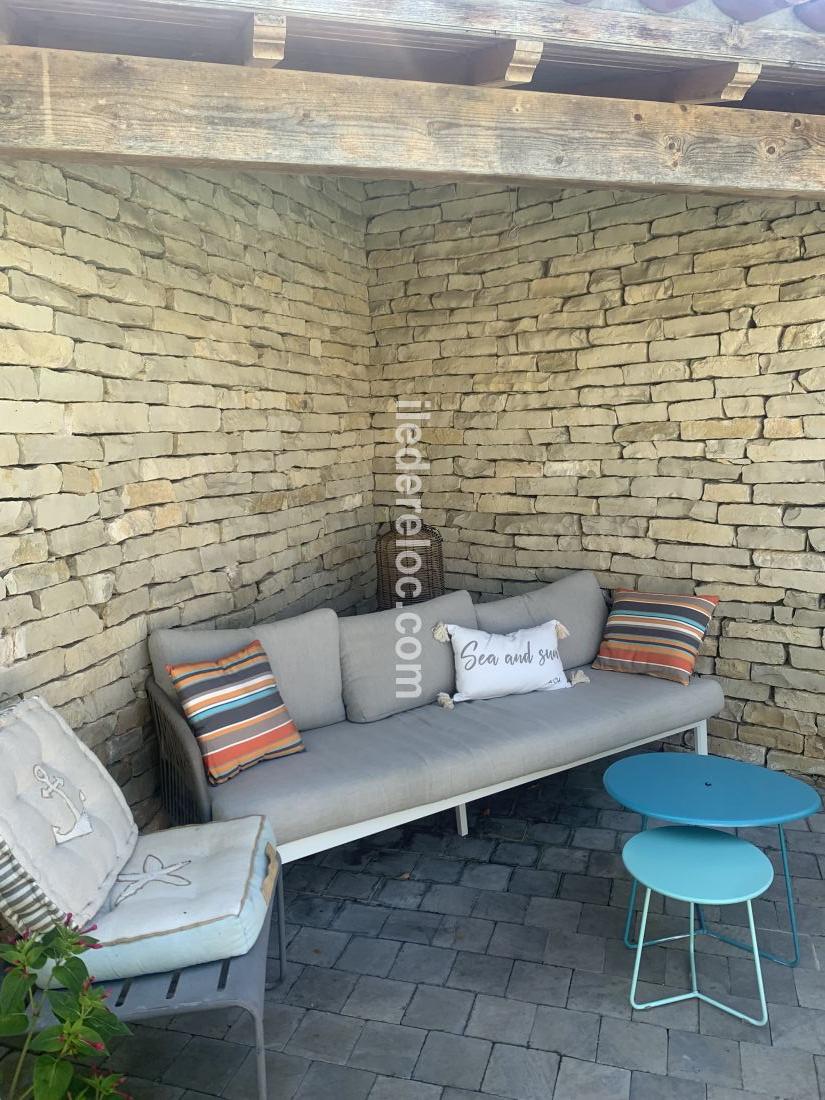 Photo 5 : NC d'une maison situ&eacute;e &agrave; Sainte-Marie-de-R&eacute;, &icirc;le de R&eacute;.