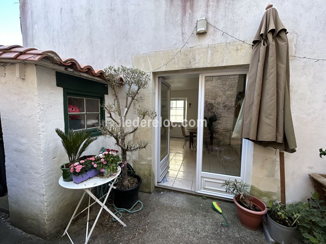 Photo 26 : PATIO d'une maison située à Sainte-Marie-de-Ré, île de Ré.