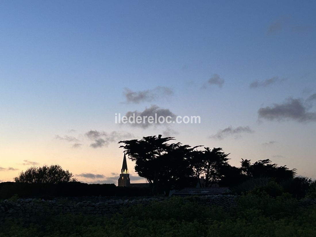 Photo 33 : EXTERIEUR d'une maison située à Sainte-Marie-de-Ré, île de Ré.