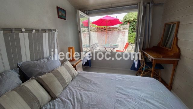 Photo 3 : CHAMBRE d'une maison située à Le Bois-Plage-en-Ré, île de Ré.