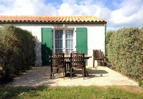 Photo 5 : TERRASSE d'une maison située à Sainte-Marie, île de Ré.