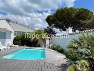 ile de ré Villa avec piscine chauffe - 300m de la plage