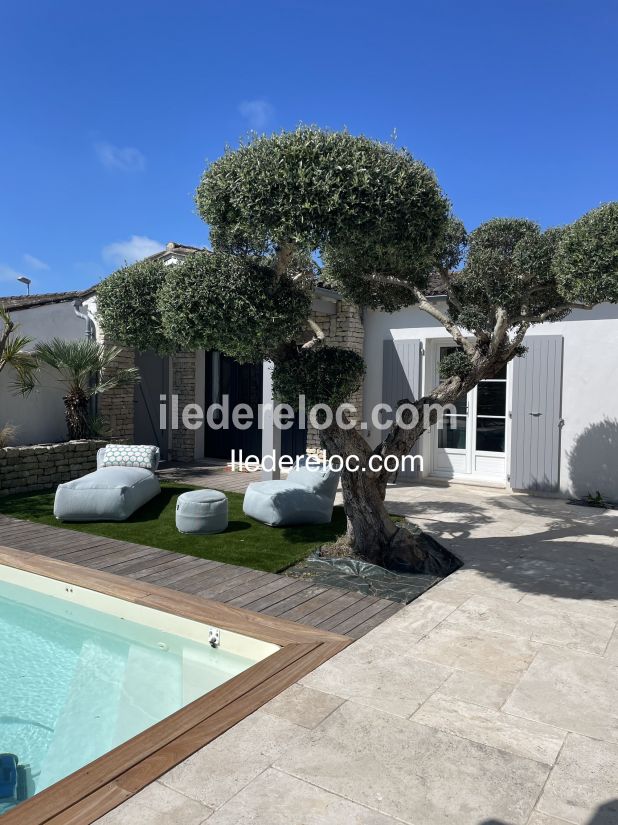 Photo 19 : PISCINE d'une maison située à Le Bois-Plage-en-Ré, île de Ré.