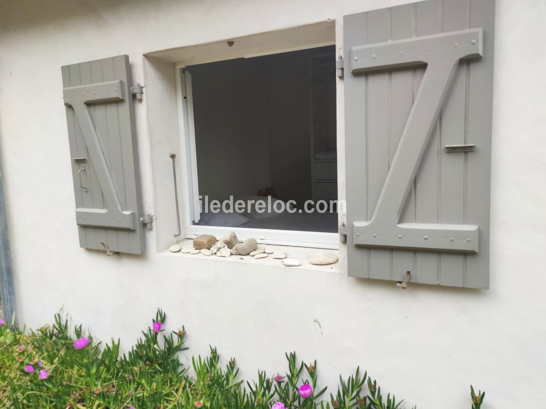 Photo 23 : EXTERIEUR d'une maison située à Le Bois-Plage-en-Ré, île de Ré.