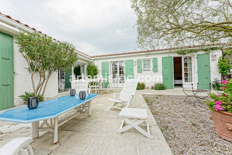 Photo 18 :  d'une maison située à La Flotte-en-Ré, île de Ré.