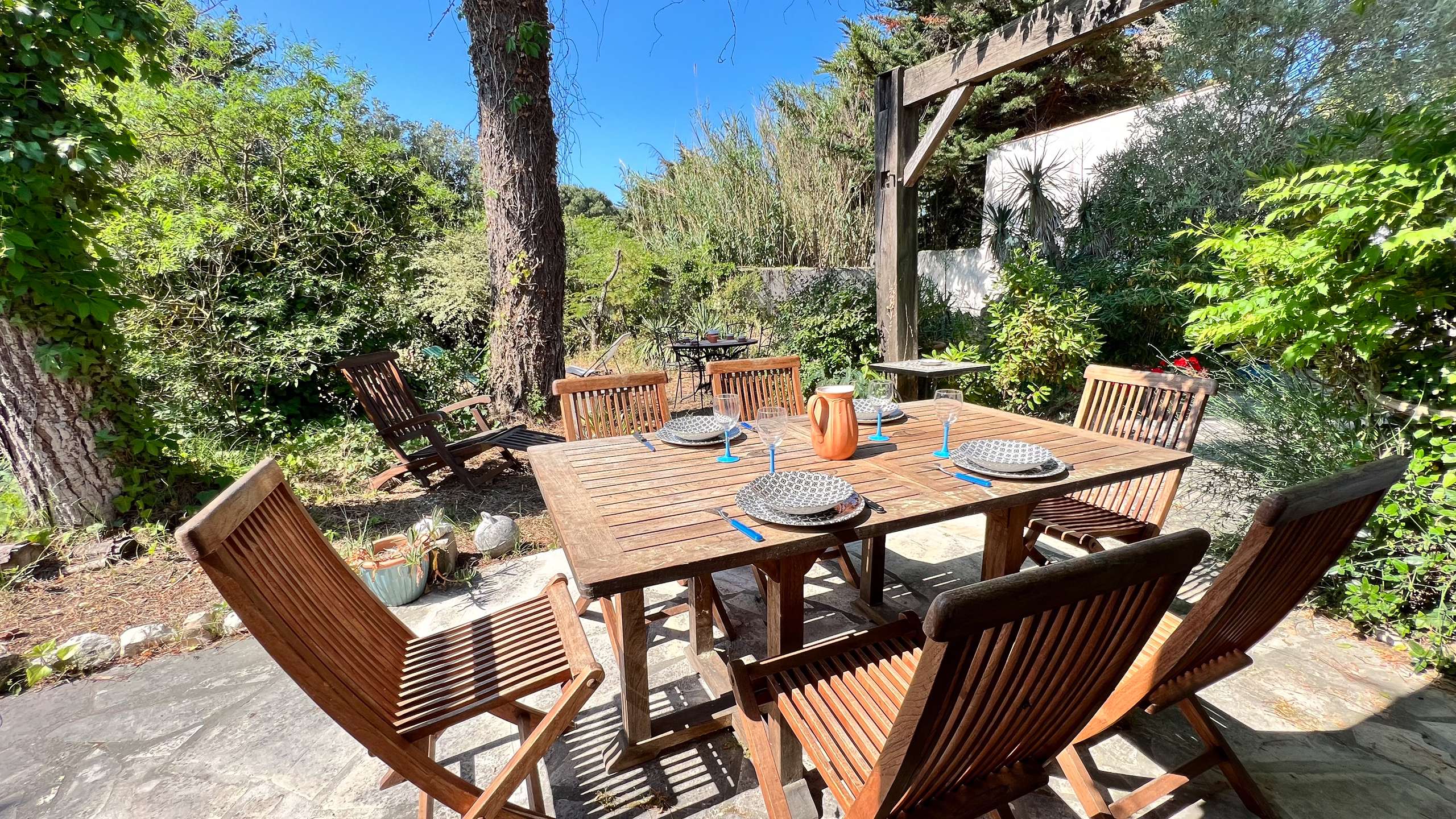 Photo 2 :  d'une maison située à Le Bois-Plage-en-Ré, île de Ré.