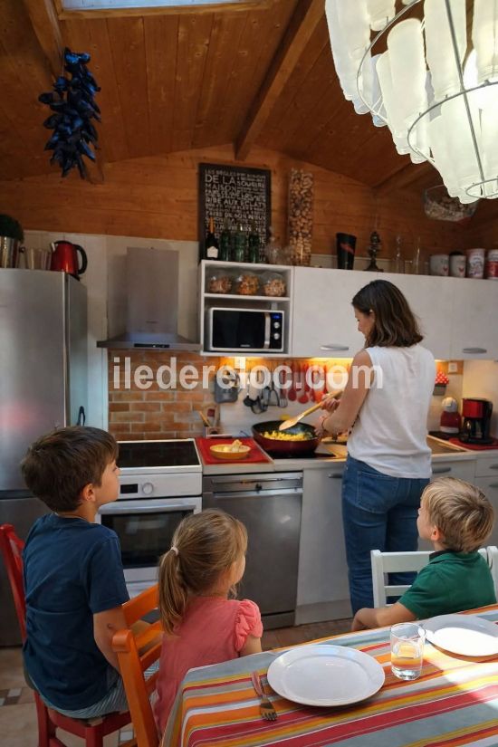 Photo 6 : NC d'une maison situ&eacute;e &agrave; Ars en R&eacute;, &icirc;le de R&eacute;.