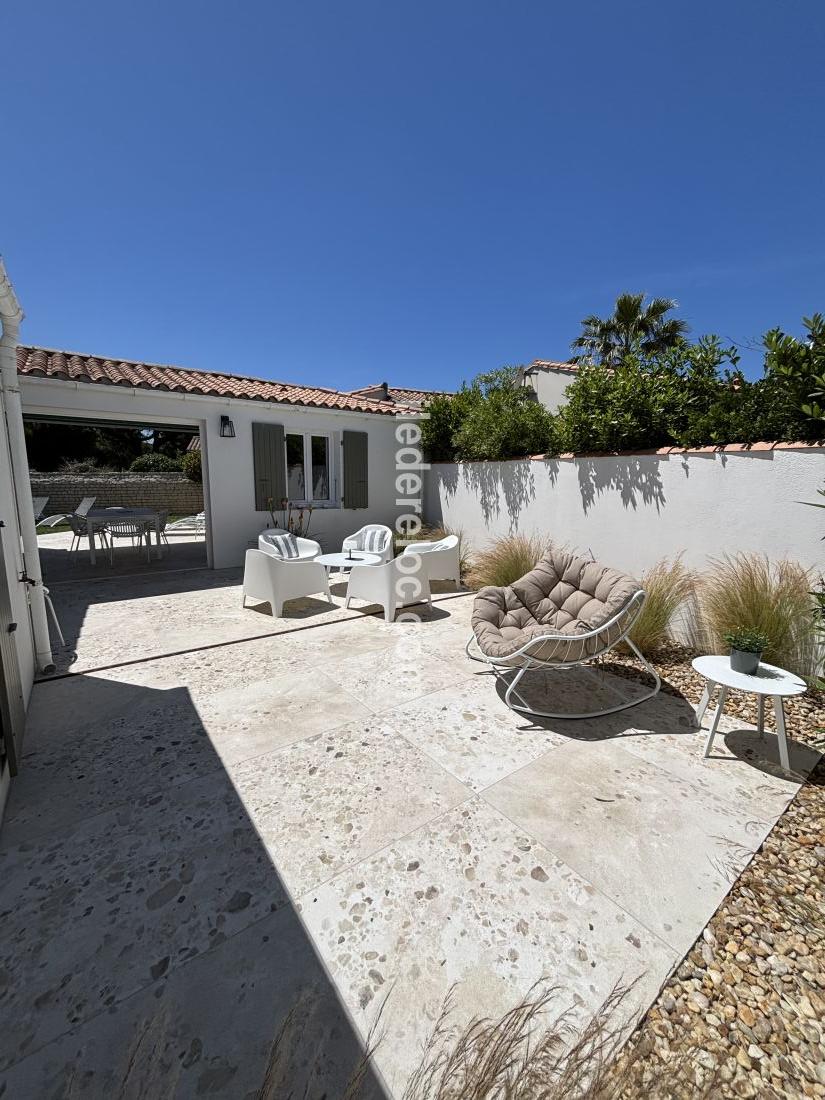 Photo 4 : PATIO d'une maison située à Le Bois-Plage-en-Ré, île de Ré.