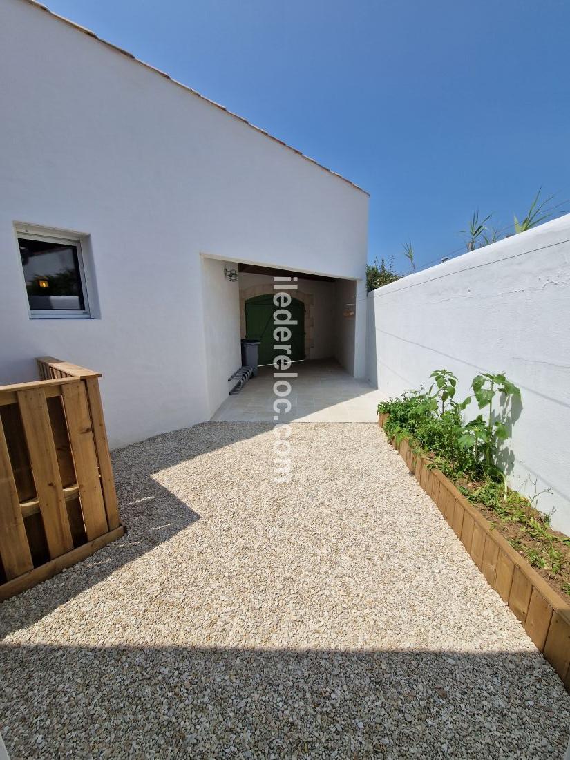 Photo 4 : PATIO d'une maison située à Le Bois-Plage-en-Ré, île de Ré.