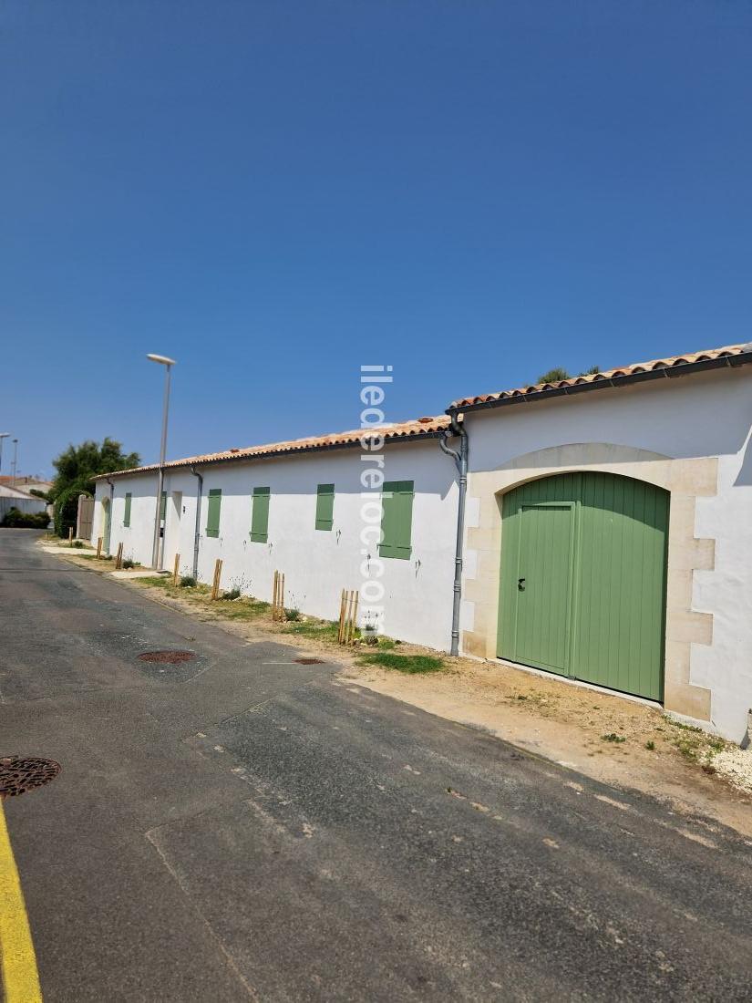 Photo 3 : EXTERIEUR d'une maison située à Le Bois-Plage-en-Ré, île de Ré.