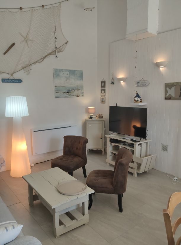 Photo 16 : SEJOUR d'une maison située à Sainte-Marie-de-Ré, île de Ré.