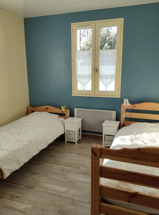 Photo 30 : CHAMBRE d'une maison située à Sainte-Marie-de-Ré, île de Ré.