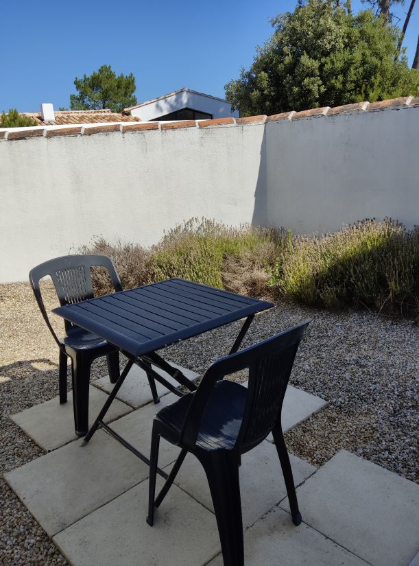 Photo 6 : PATIO d'une maison située à Sainte-Marie-de-Ré, île de Ré.