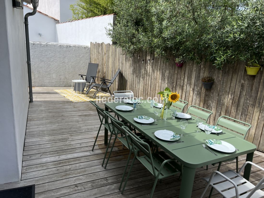 Photo 33 : TERRASSE d'une maison située à La Flotte-en-Ré, île de Ré.