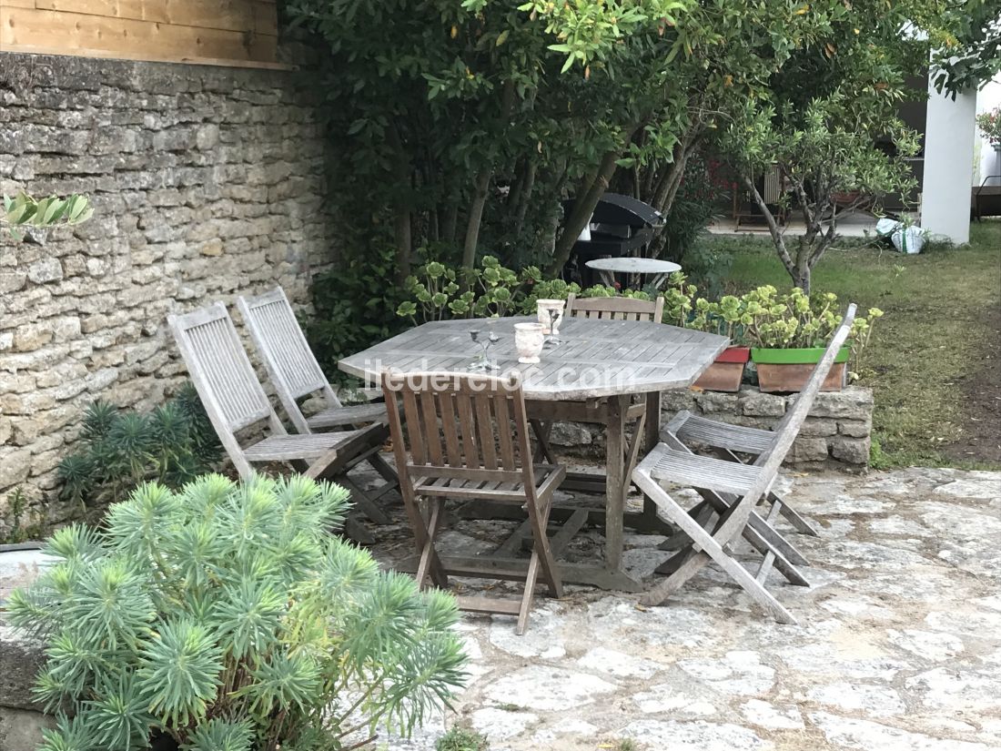 Photo 6 : JARDIN d'une maison située à Les Portes-en-Ré, île de Ré.