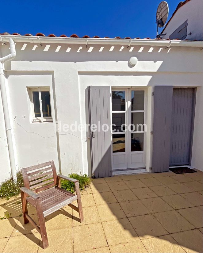 Photo 13 : EXTERIEUR d'une maison située à La Flotte-en-Ré, île de Ré.