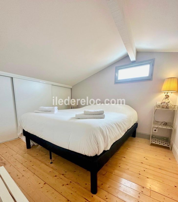 Photo 5 : CHAMBRE d'une maison située à La Flotte-en-Ré, île de Ré.