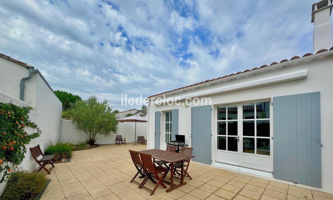 Photo 15 : TERRASSE d'une maison située à La Flotte-en-Ré, île de Ré.