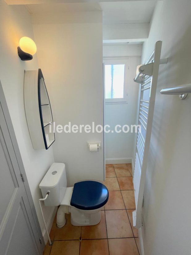 Photo 20 : SALLEDEBAIN d'une maison située à La Flotte-en-Ré, île de Ré.