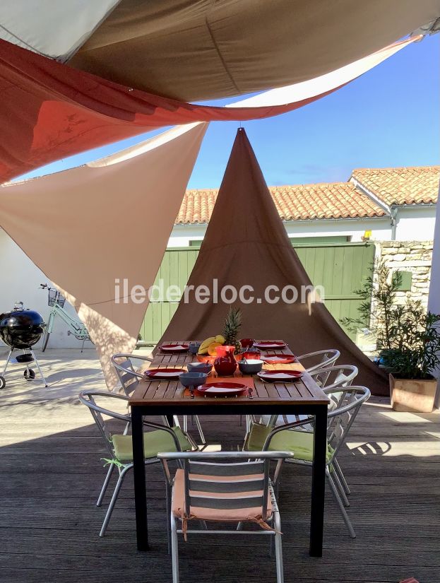 Photo 4 : TERRASSE d'une maison située à Sainte-Marie-de-Ré, île de Ré.