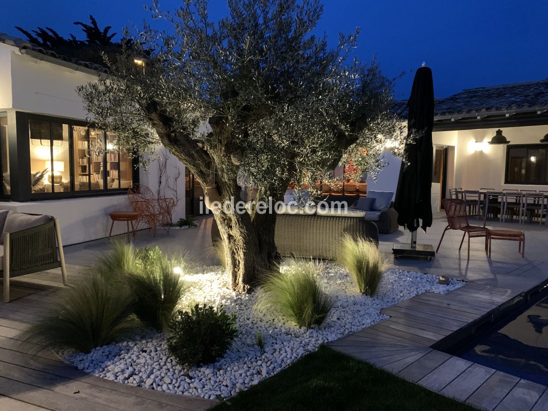 Photo 37 : EXTERIEUR d'une maison située à Le Bois-Plage-en-Ré, île de Ré.