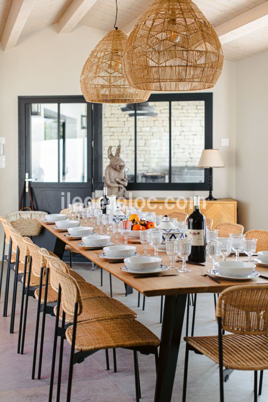 Photo 15 : SEJOUR d'une maison située à Le Bois-Plage-en-Ré, île de Ré.