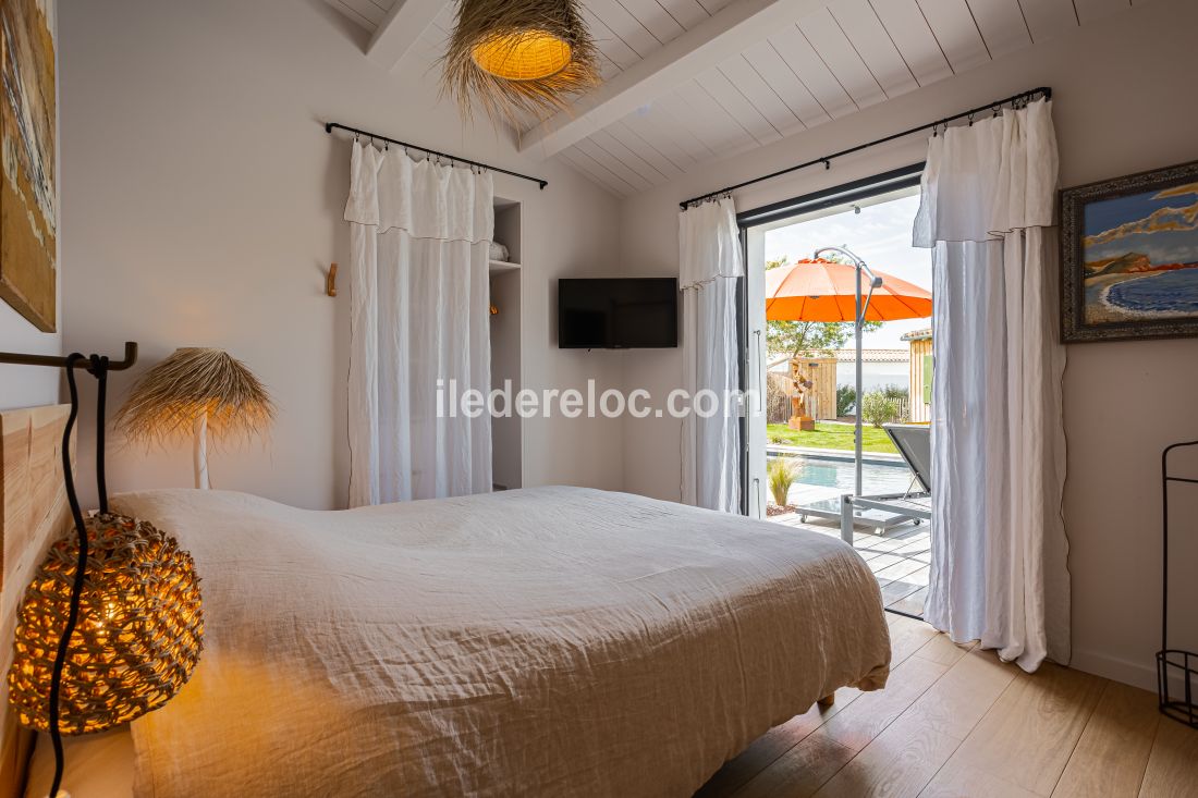 Photo 20 : CHAMBRE d'une maison située à Le Bois-Plage-en-Ré, île de Ré.