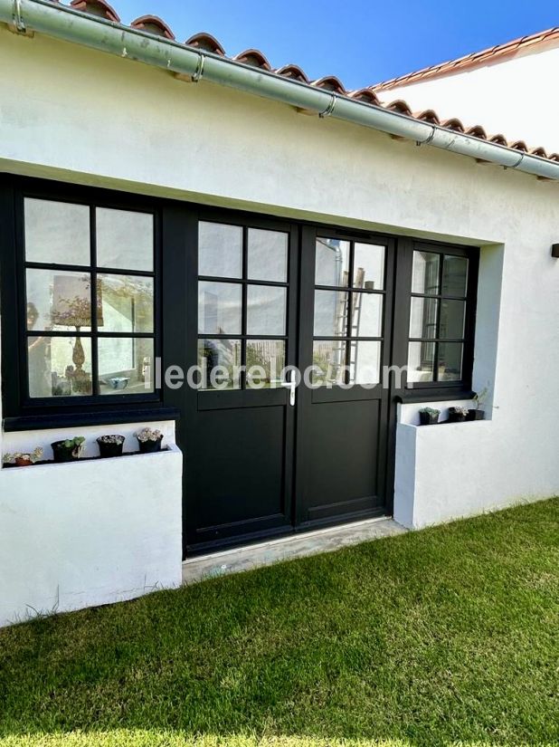 Photo 21 : EXTERIEUR d'une maison située à La Couarde-sur-mer, île de Ré.