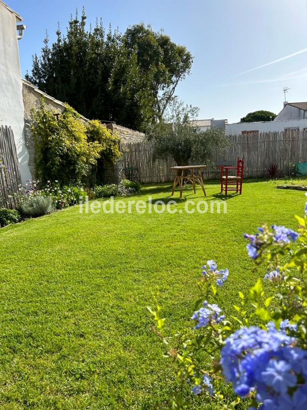 Photo 23 : JARDIN d'une maison située à La Couarde-sur-mer, île de Ré.