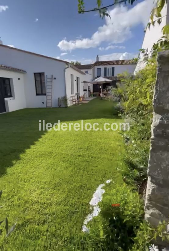 Photo 46 : JARDIN d'une maison située à La Couarde-sur-mer, île de Ré.