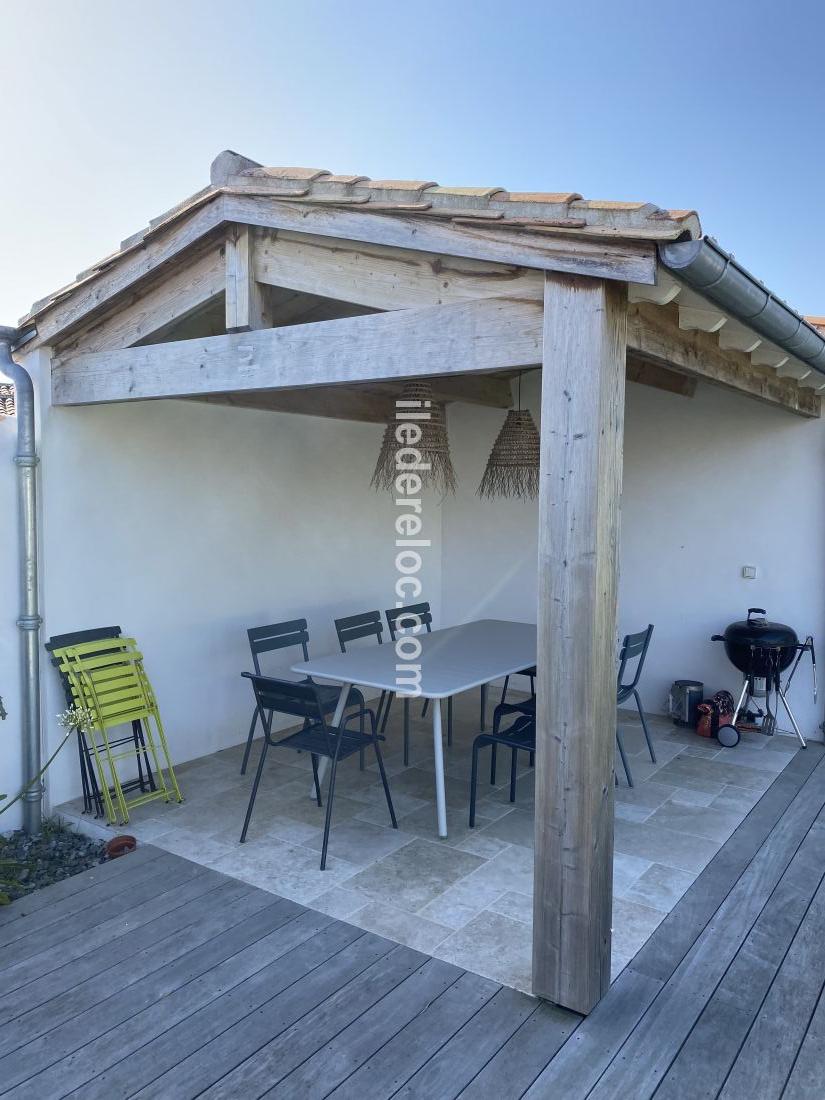 Photo 4 : PATIO d'une maison située à Le Bois-Plage-en-Ré, île de Ré.