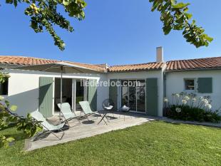 Ile de Ré:Loue maison 4 chambres entre plage et village