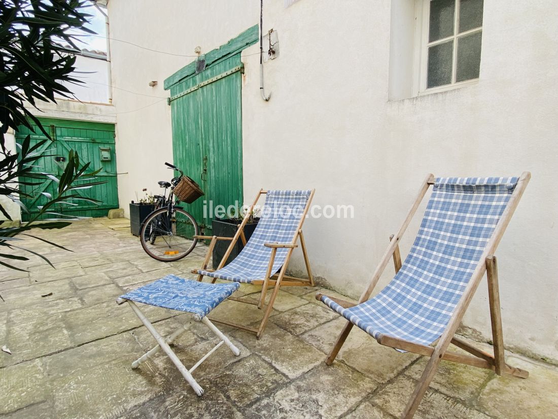 Photo 6 : TERRASSE d'une maison située à La Couarde-sur-mer, île de Ré.