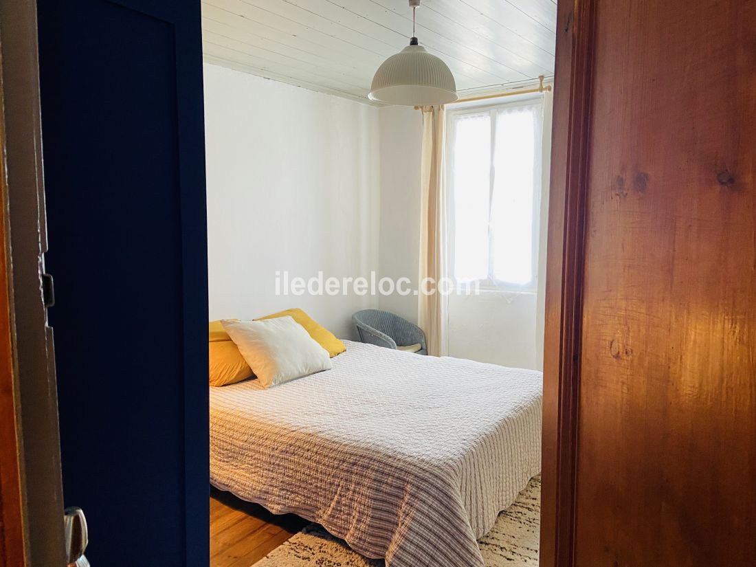 Photo 26 : CHAMBRE d'une maison située à La Couarde-sur-mer, île de Ré.