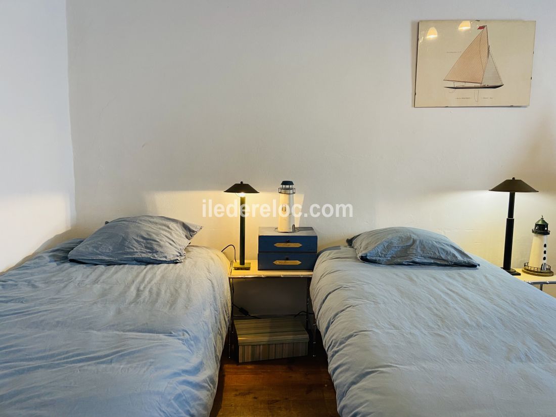 Photo 42 : CHAMBRE d'une maison située à La Couarde-sur-mer, île de Ré.