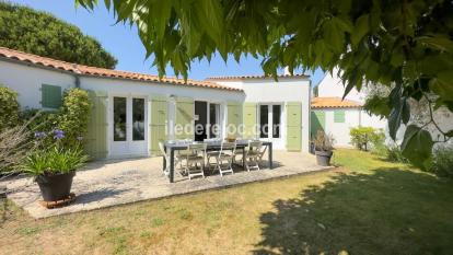 Ile de Ré:Maison familiale avec jardin proche plage