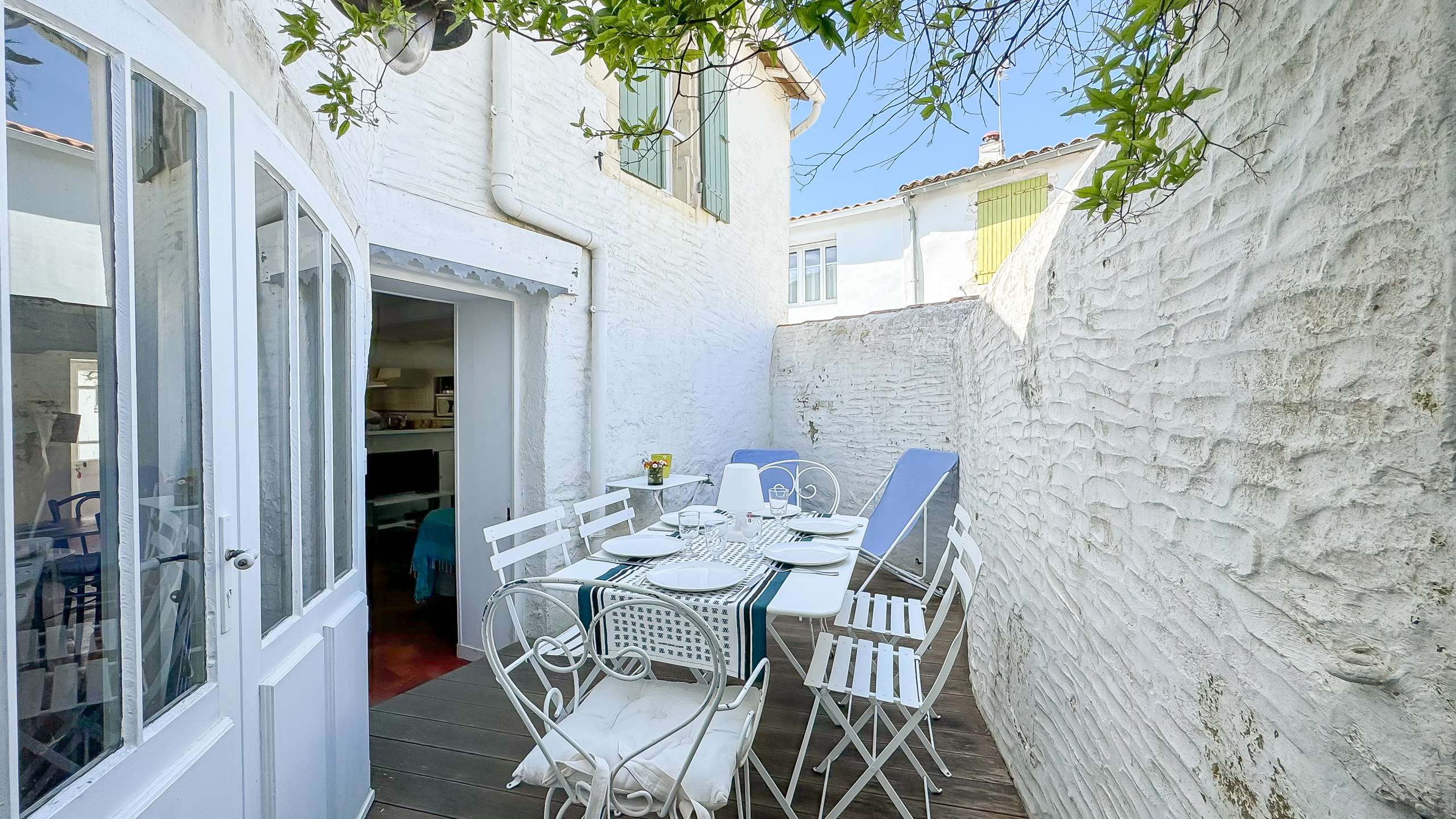 Photo 2 :  d'une maison située à La Couarde-sur-mer, île de Ré.