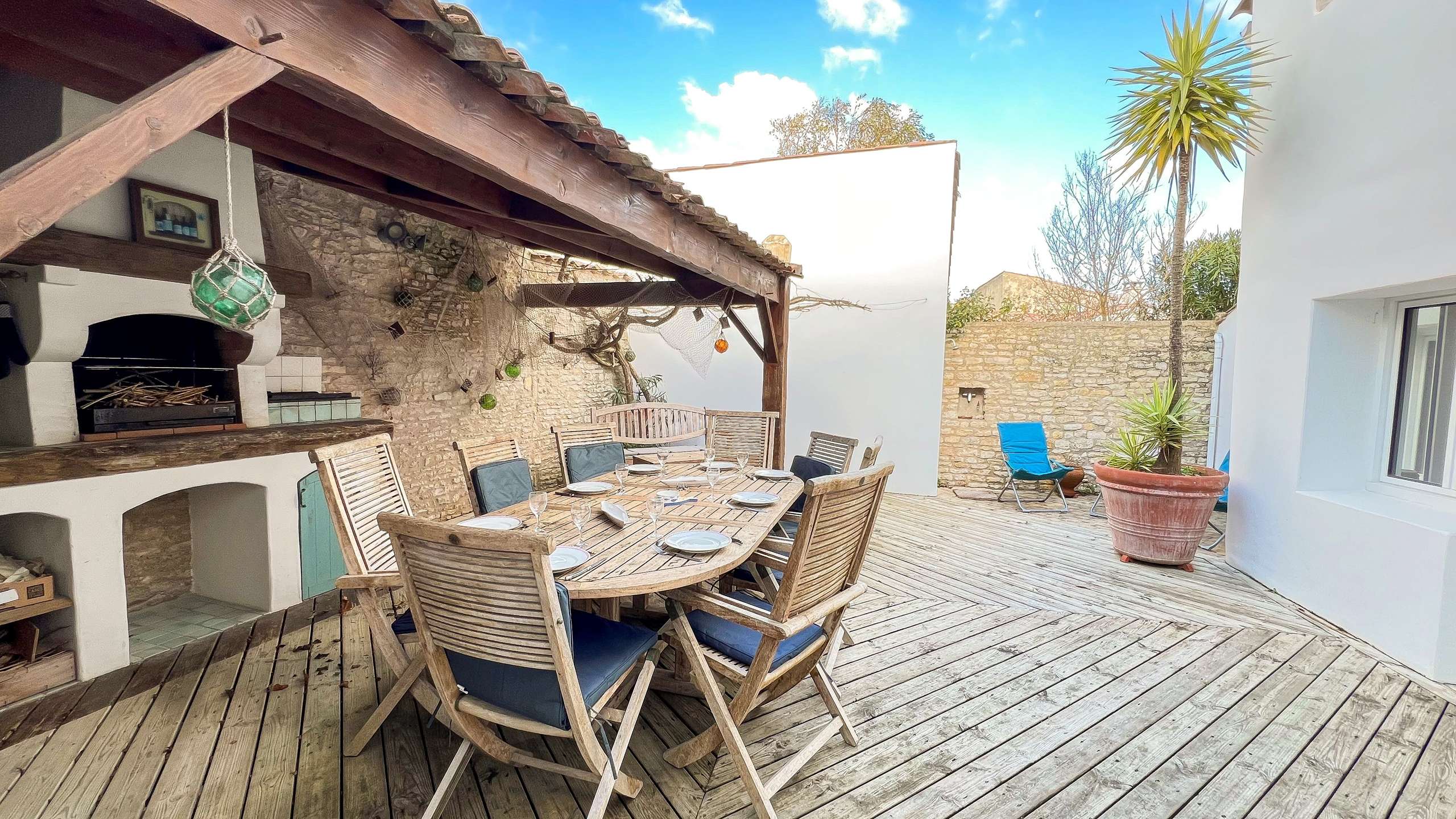 Photo 1 :  d'une maison située à La Couarde-sur-mer, île de Ré.