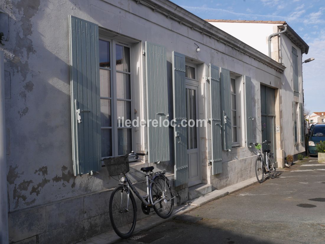 Photo 14 : EXTERIEUR d'une maison située à La Flotte-en-Ré, île de Ré.