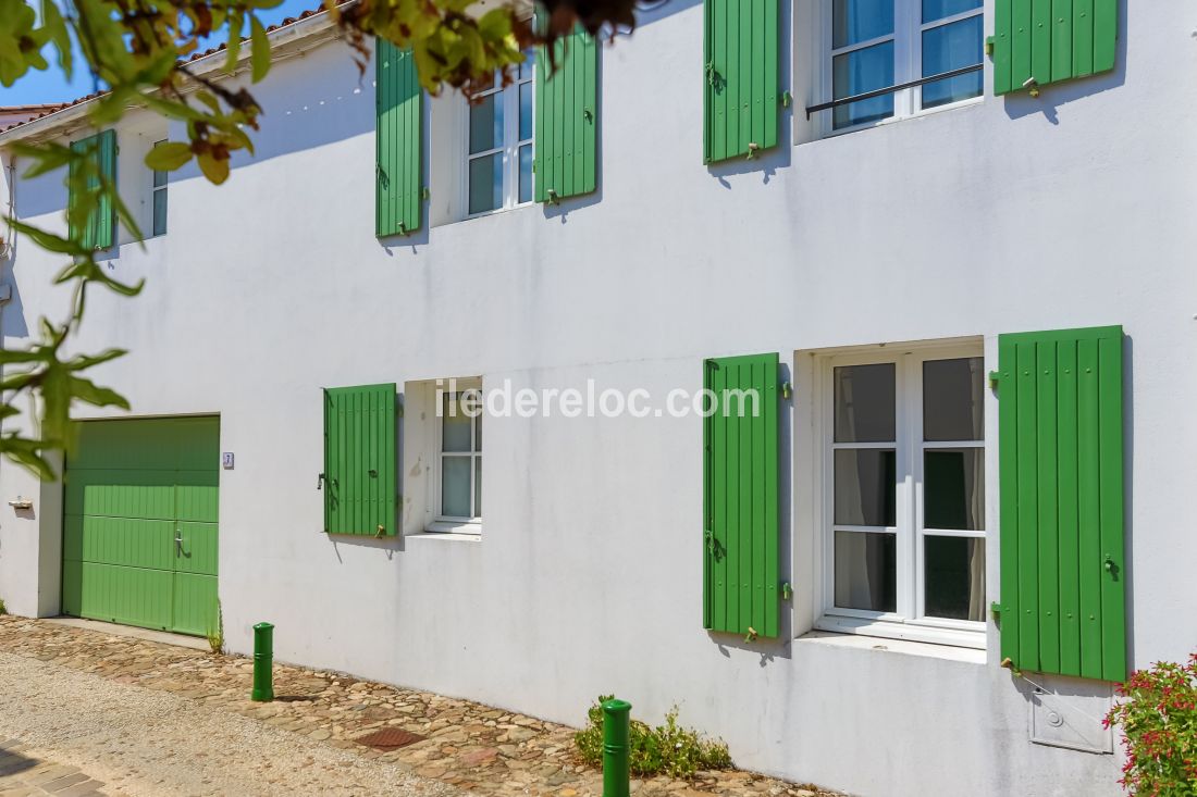 Photo 18 : EXTERIEUR d'une maison située à La Flotte-en-Ré, île de Ré.