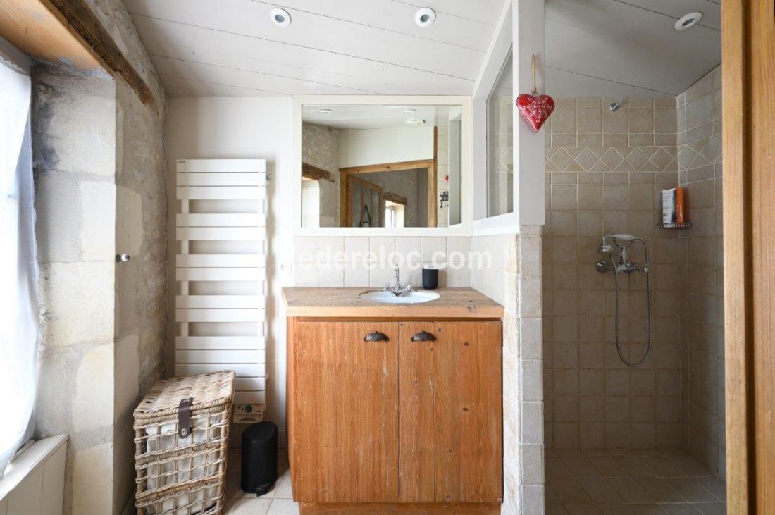 Photo 5 : NC d'une maison situ&eacute;e &agrave; Le Bois-Plage-en-R&eacute;, &icirc;le de R&eacute;.