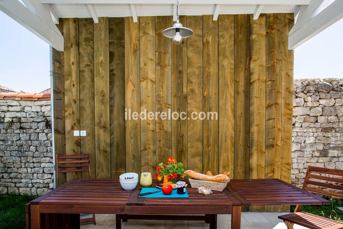 Photo 6 : PATIO d'une maison située à Sainte-Marie-de-Ré, île de Ré.