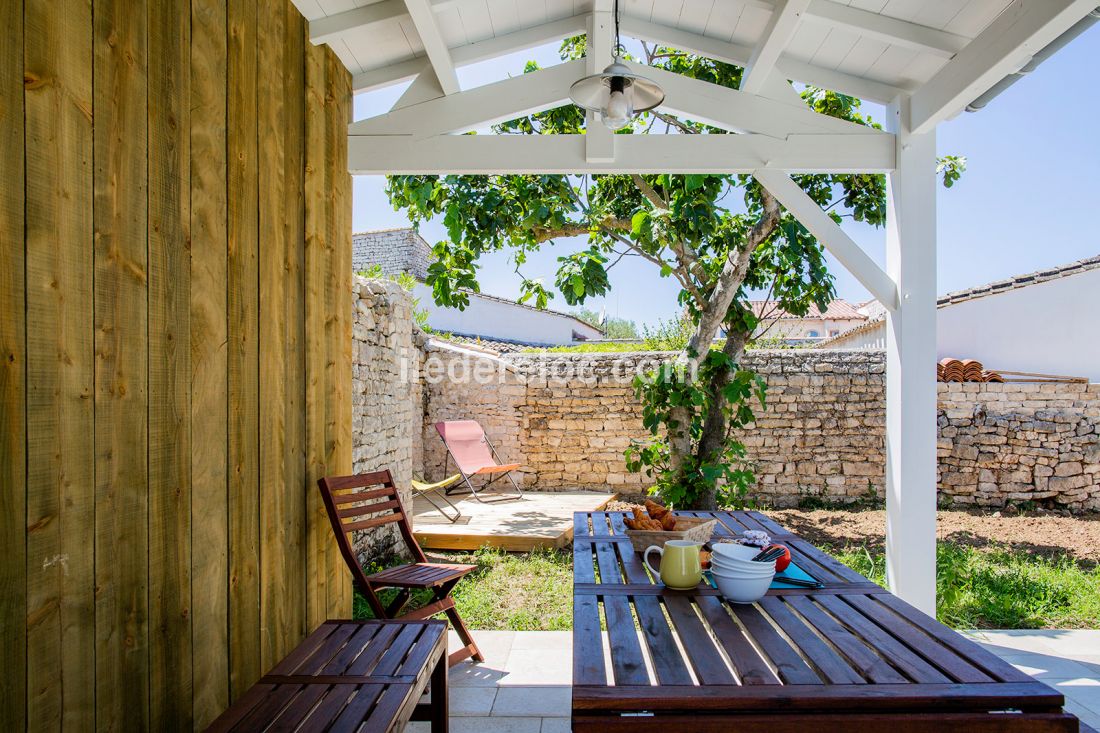 Photo 3 : PATIO d'une maison située à Sainte-Marie-de-Ré, île de Ré.