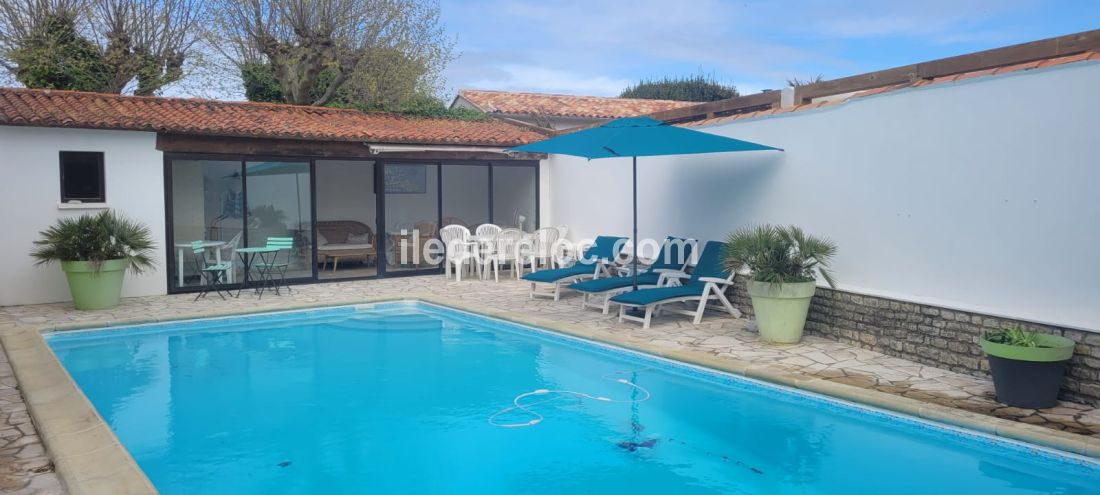 Photo 19 : PISCINE d'une maison située à Le Bois-Plage-en-Ré, île de Ré.