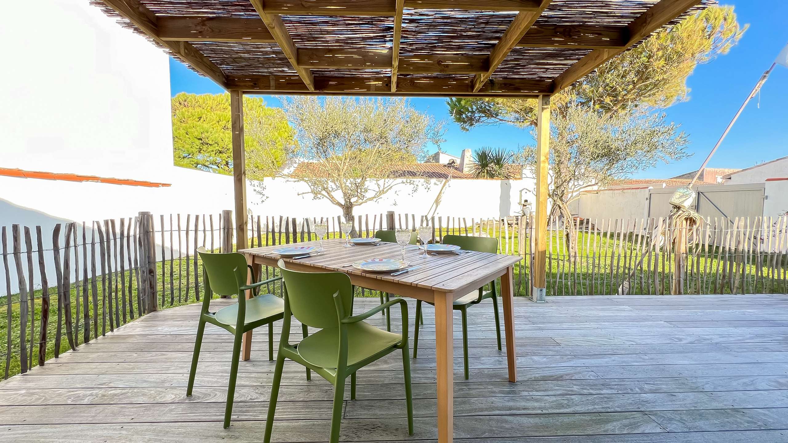 Photo 3 :  d'une maison située à Saint-Clément-des-Baleines, île de Ré.