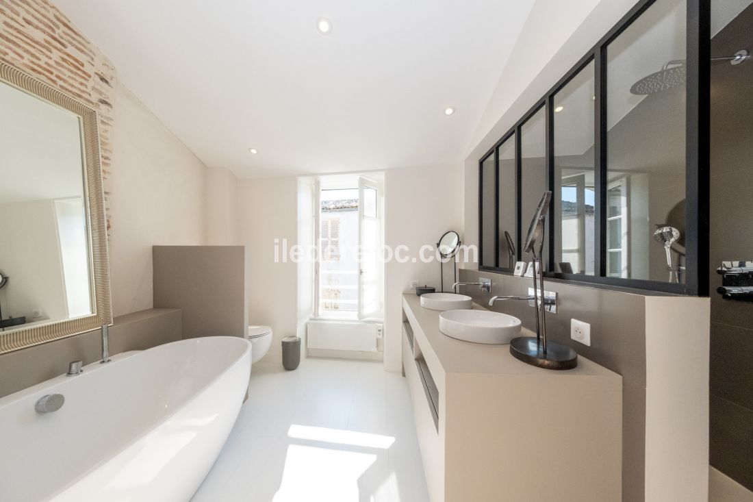 Photo 11 : NC d'une maison situ&eacute;e &agrave; La Flotte-en-R&eacute;, &icirc;le de R&eacute;.